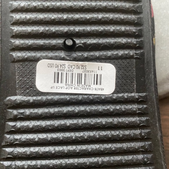 Hot Topic Women's Disney Belle Lace Up Sneakers Size 11 - Picture 2 of 4